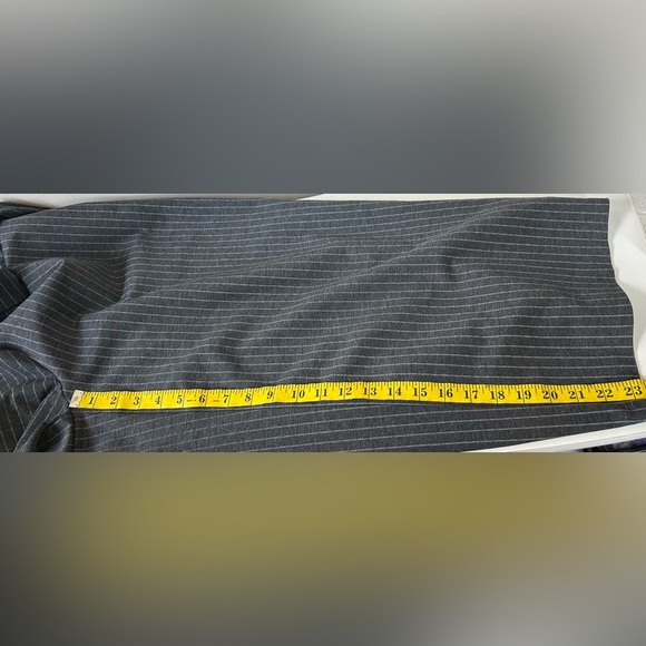 NWOT ROZ & ALI PIN STRIPED WIDE LEG TROUSERS. XL WRINKLE FREE, FLATTERING FIT - Picture 5 of 12